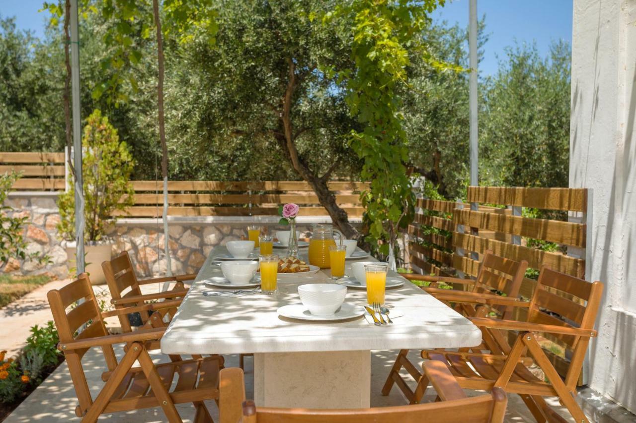 Villa Serenity Agia Marina  외부 사진