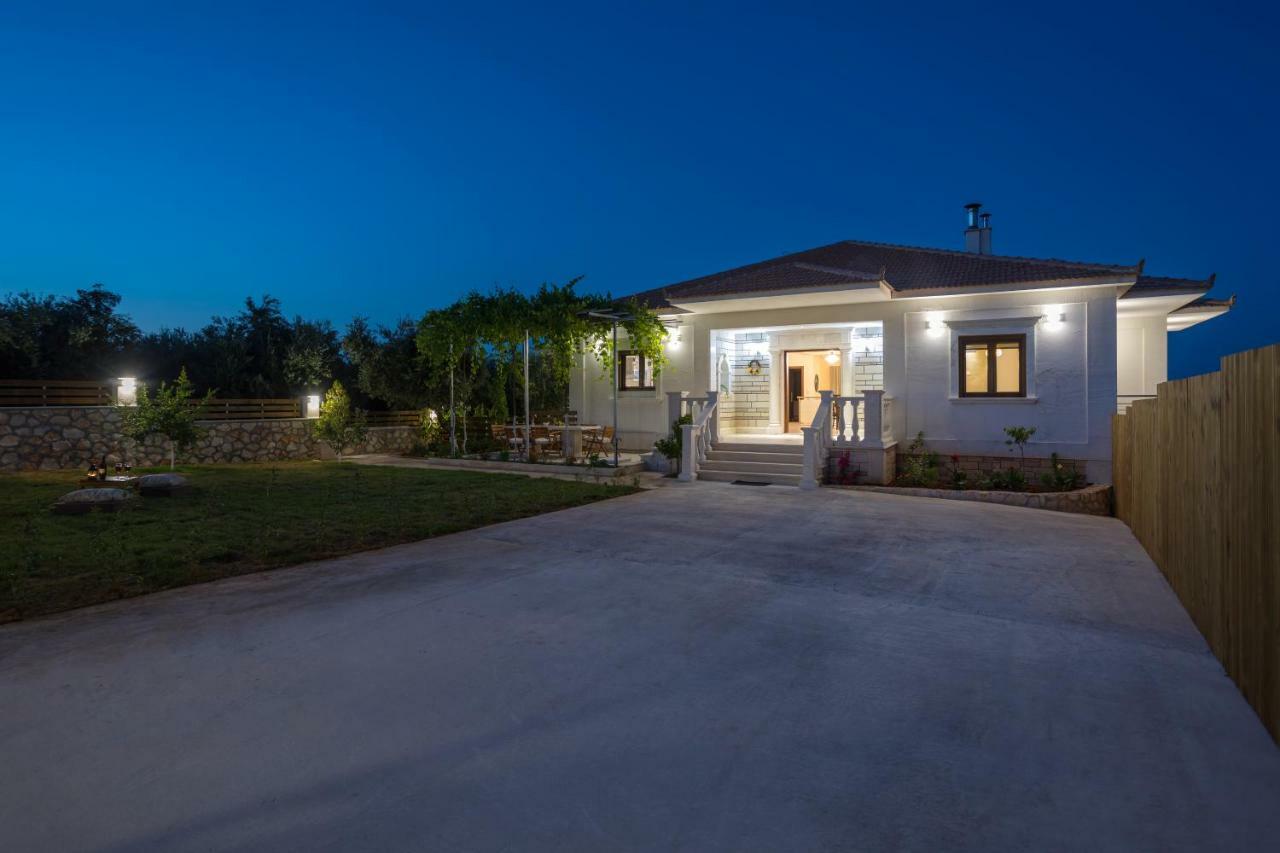 Villa Serenity Agia Marina  외부 사진