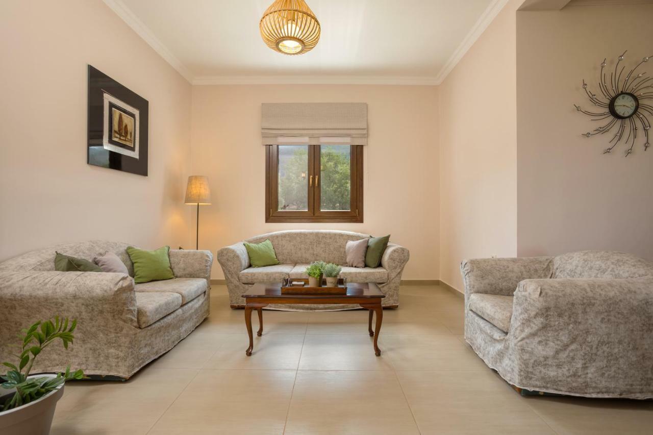 Villa Serenity Agia Marina  외부 사진